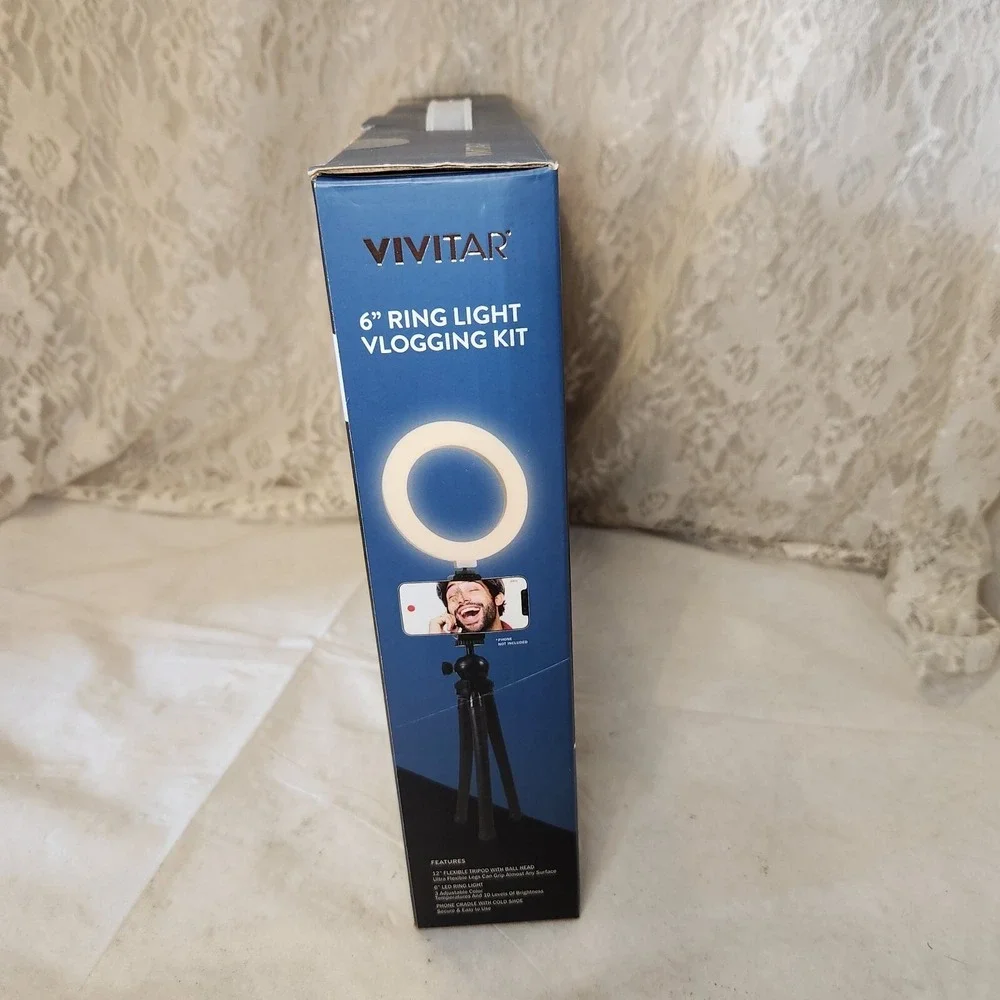 LED Ring Light: Vivitar 6